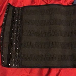 Corset style waist trainer